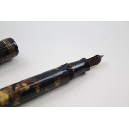 498 - Vintage PARKER Duofold Brown FOUNTAIN PEN w/ 14ct Gold Nib WRITING