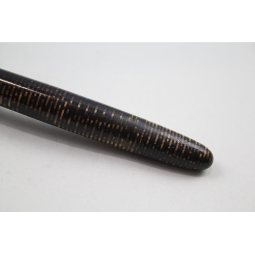 499 - Vintage PARKER Vaccumatic Brown FOUNTAIN PEN w/ 14ct Gold Nib WRITING