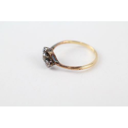 114 - 18ct gold diamond vintage ring (1.5g) Size  K