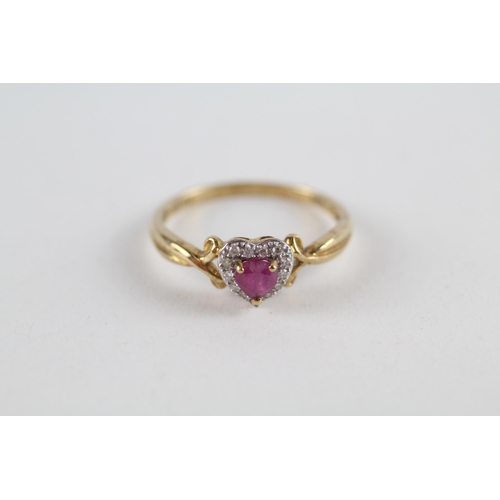 9ct gold vintage ruby & diamond heart shaped ring (1.6g) Size  O