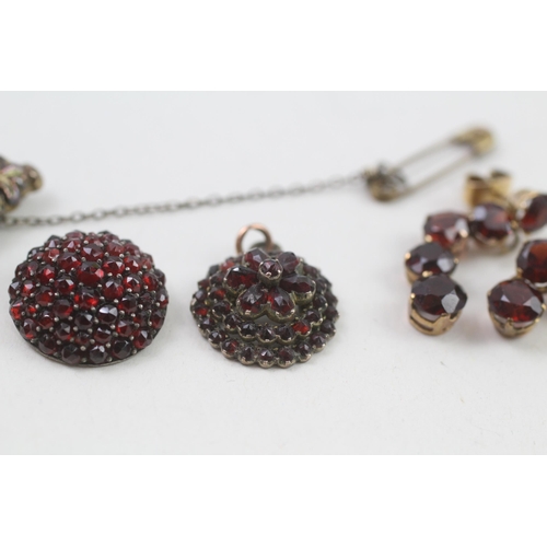 25 - 4x 6ct gold antique bohemian garnet & vintage garnet mixed jewellery (18.3g)