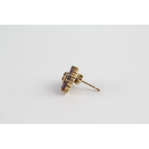 35 - 9ct gold amethyst cluster stud earrings (1.6g)