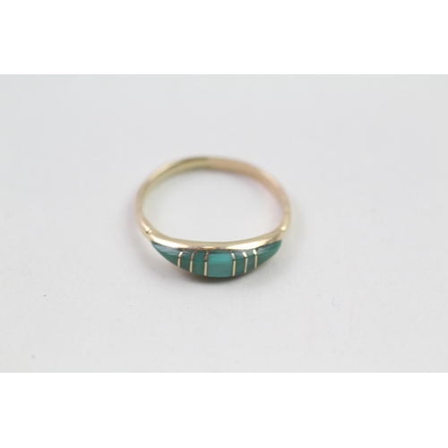 14ct gold green gemstone ring (1.6g) Size  N 1/2