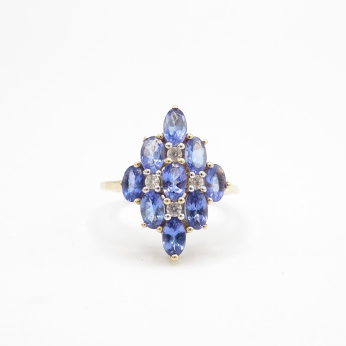 19 - 9ct gold tanzanite & white sapphire dress ring (2.9g) Size  P
