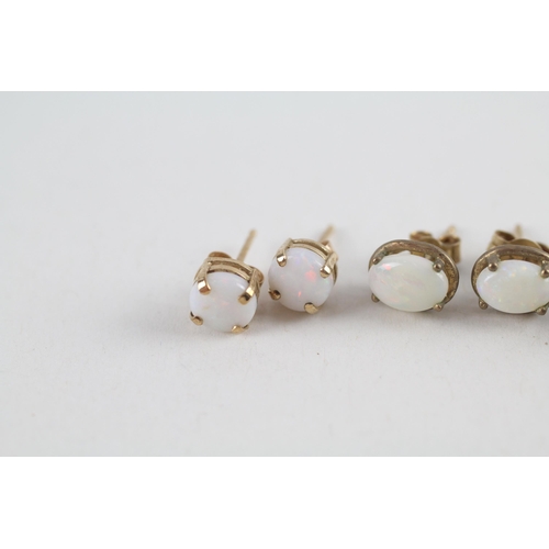 7 - 3x 9ct gold opal stud earrings (2.8g)