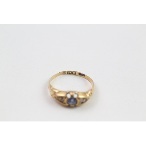 81 - 18ct gold sapphire & diamond antique ring (2g) Size  K