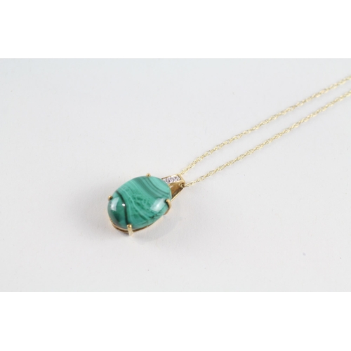 89 - 9ct gold malachite & white gemstone pendant & chain (4.8g)