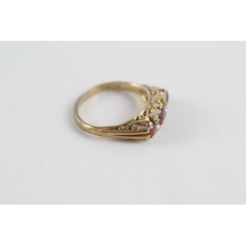 93 - 9ct gold ruby & seed pearl ring (3g) Size  K