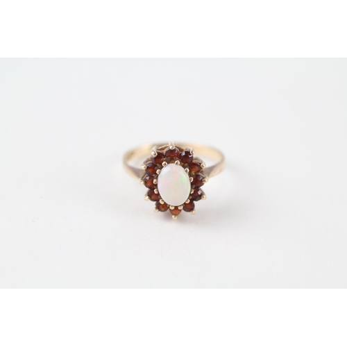 9ct gold vintage opal & garnet cluster ring (2.3g) Size  K