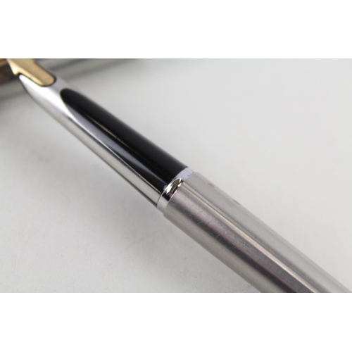 483 - Vintage WATERMAN C/F Brushed Steel Fountain Pen w/ 18ct Gold Nib WRITING