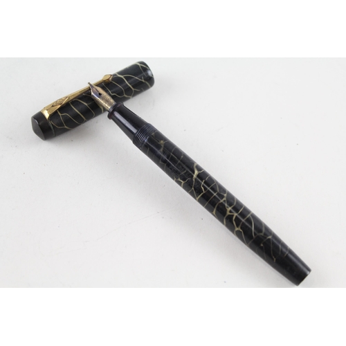 491 - Vintage CONWAY STEWART No.266 Black Fountain Pen w/ 14ct Gold Nib WRITING