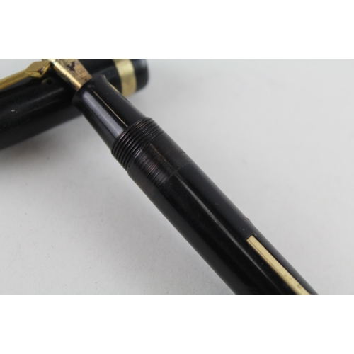 493 - Vintage CONWAY STEWART 84 Black Fountain Pen w/ 14ct Gold Nib WRITING