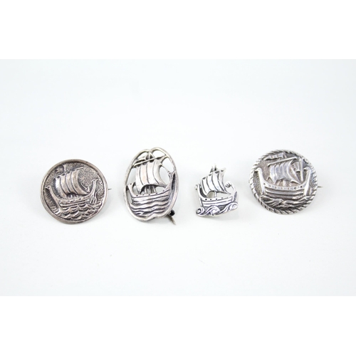Four silver ship brooches (28g)