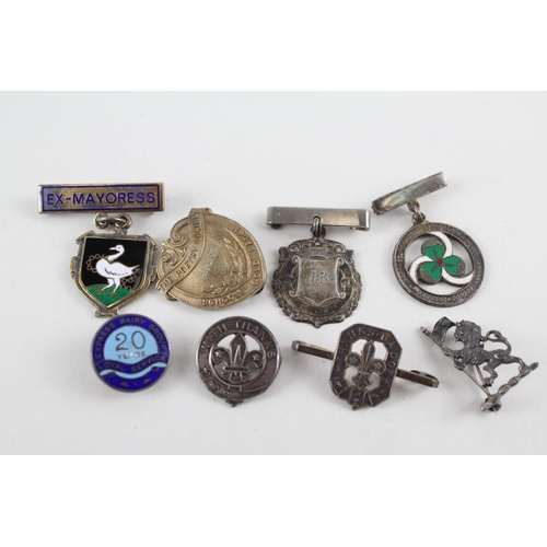 8 x Vintage Hallmarked .925 Sterling Silver Badges Inc Enamel, Boy Scout Etc 57g