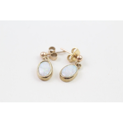 125 - 9ct gold opal drop earrings (1.6g)