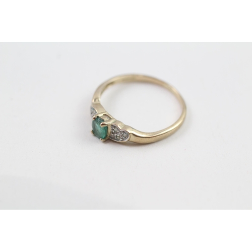 150 - 9ct gold emerald single stone ring with diamond sides (1.4g) Size  N