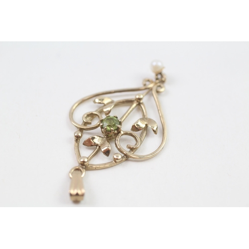 156 - 9ct gold antique peridot & pearl openwork pendant (2.6g)