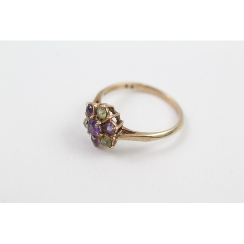 158 - 9ct gold amethyst & peridot floral cluster ring (2.2g) Size  Q