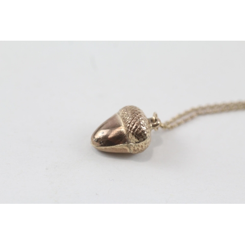 169 - 9ct gold acorn pendant necklace (2.8g)