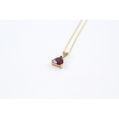 37 - 2x 9ct gold trillion cut garnet necklace pendant & stud earrings set (3.3g)