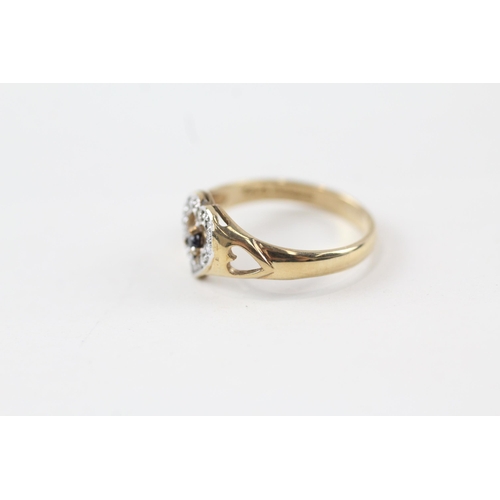 56 - 9ct gold diamond & sapphire heart ring (1.8g) Size  L