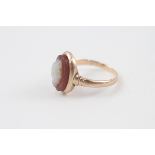 93 - 9ct gold sardonyx cameo dress ring (2.3g) Size  I 1/2