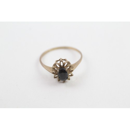 9ct gold sapphire single stone ring with openwork frame (1.2g) Size  N
