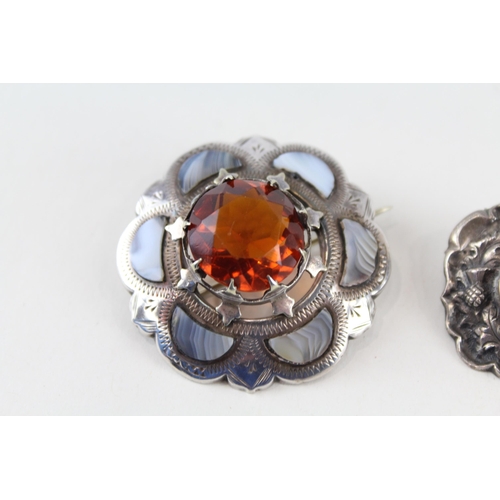 207 - Two silver antique Scottish brooches including Agate (21g)