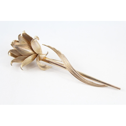 Gold tone floral brooch by designers Christian Dior & Grosse (22g)