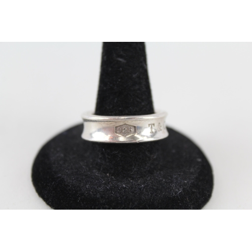 236 - Silver band ring by designer Tiffany & Co (8g)