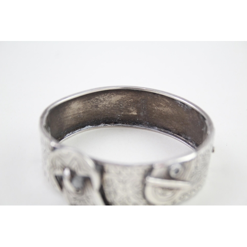 238 - Silver antique buckle design bangle (24g)