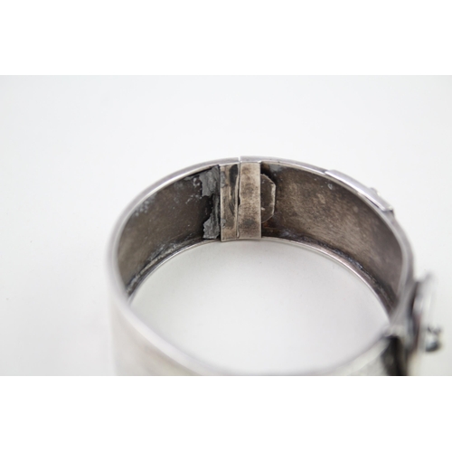 238 - Silver antique buckle design bangle (24g)