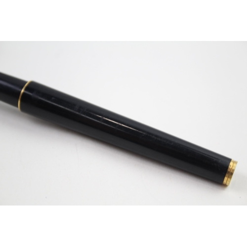 333 - Parker fountain pen with 18ct gold nib.