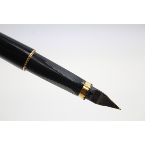 333 - Parker fountain pen with 18ct gold nib.