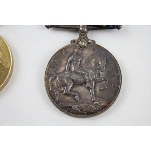 337 - WW1 Medal Pair Named 203671 Pte. J.MC Innes H.L.I