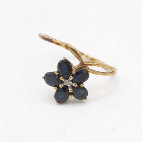 65 - 10ct gold diamond & sapphire floral cluster ring (2.2g) Size  S