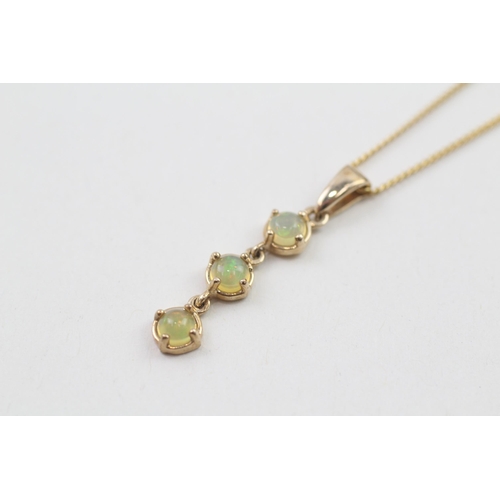 9ct gold opal drop pendant necklace (2.6g)