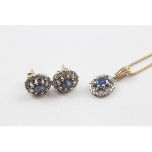 2 x 9ct gold sapphire and diamond set cluster pendant necklace and earrings set (4.8g)