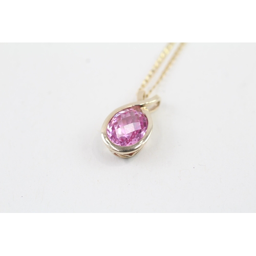 9ct gold faceted synthetic pink sapphire pendant necklace (4.2g)