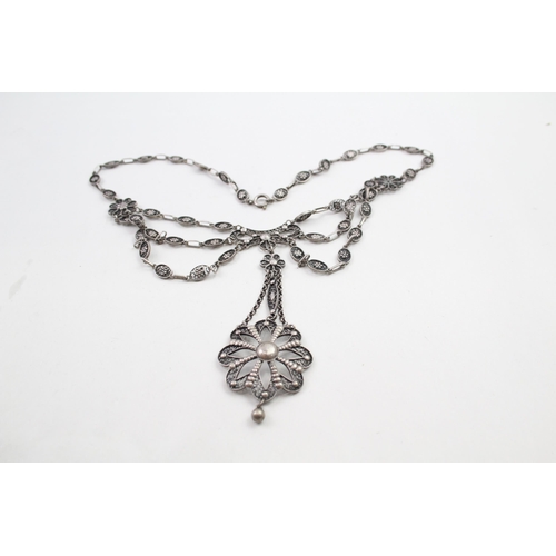 A Scandinavian silver filigree drop necklace (26g)