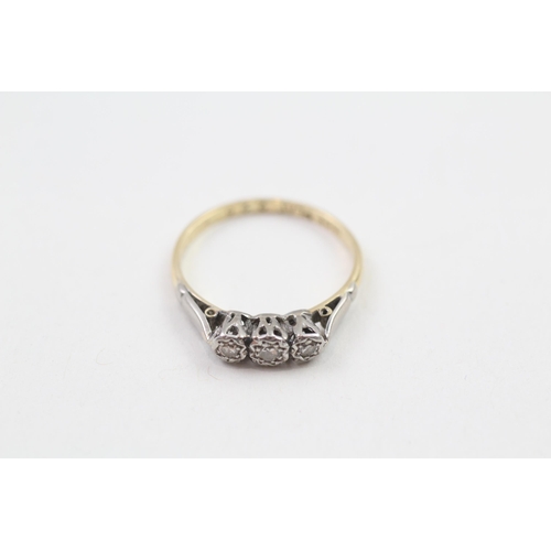 18ct gold single cut diamond three stone ring (2.2g) Size  P