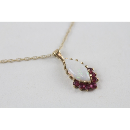 9ct gold vintage opal & ruby pendant necklace (1.7g)
