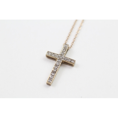 9ct gold diamond cross pendant necklace, total diamond weight: 0.14ct approximately (2.4g)