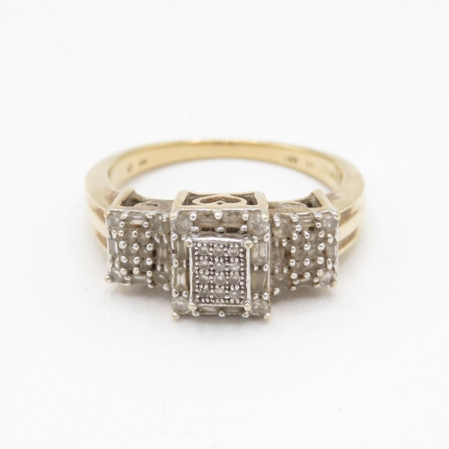 9ct gold vari-cut diamond dress ring, total diamond weight 0.25ct approximately (3.9g) Size  N 1/2