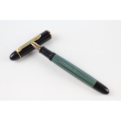 Vintage PELIKAN 140 Green & Black Fountain Pen w/ 14ct Gold Nib WRITING