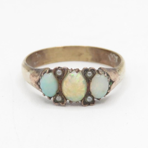 9ct gold vintage opal & seed pearl dress ring (2.5g) Size  P