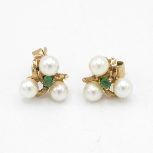 9ct gold emerald & cultured pearl cluster stud earrings (1.5g)