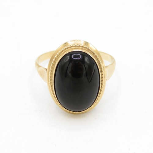 14ct gold cabochon cut black onyx dress ring (3.2g) Size  O 1/2