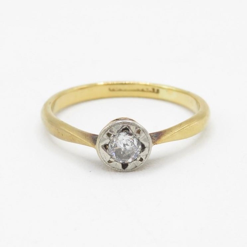 18ct gold & platinum circular cut diamond single stone ring (2.4g) Size  O
