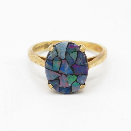 9ct gold mozaic opal doublet oval single stone ring (2.6g) Size  N 1/2